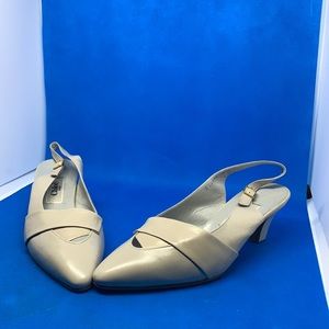CHLOE Paris Slingback vintage heels‎ 35 1/2